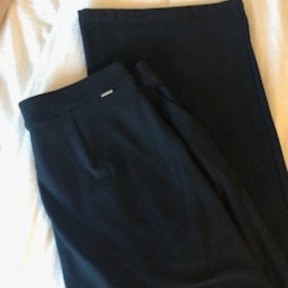 Vuori Elevation Trouser Size S - Picture 8 of 10